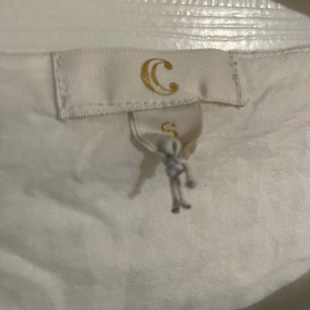 Textured white top - Picture 3 of 3